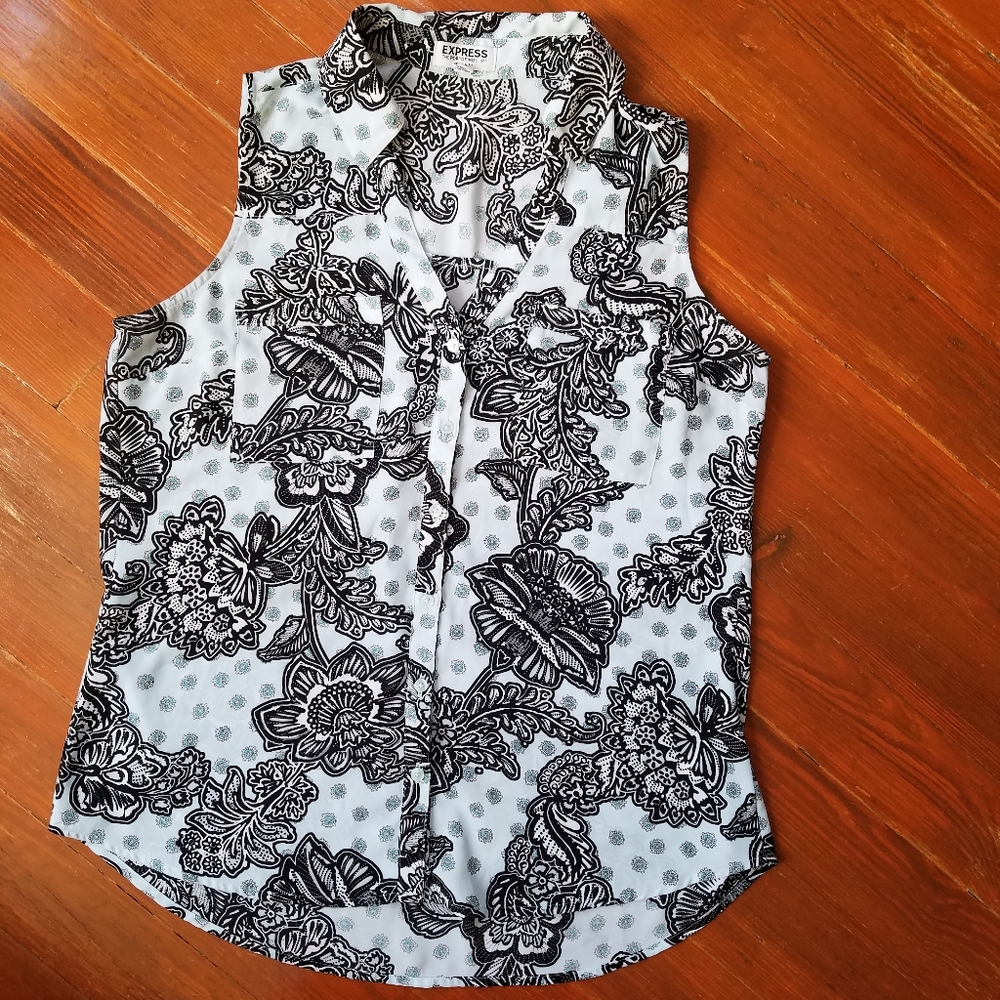 Express Portofino Sleeveless Blue Floral Shirt